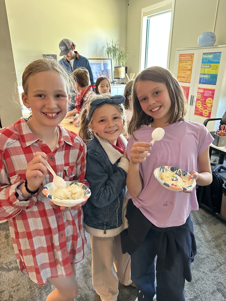 students with a bowl of ice cream