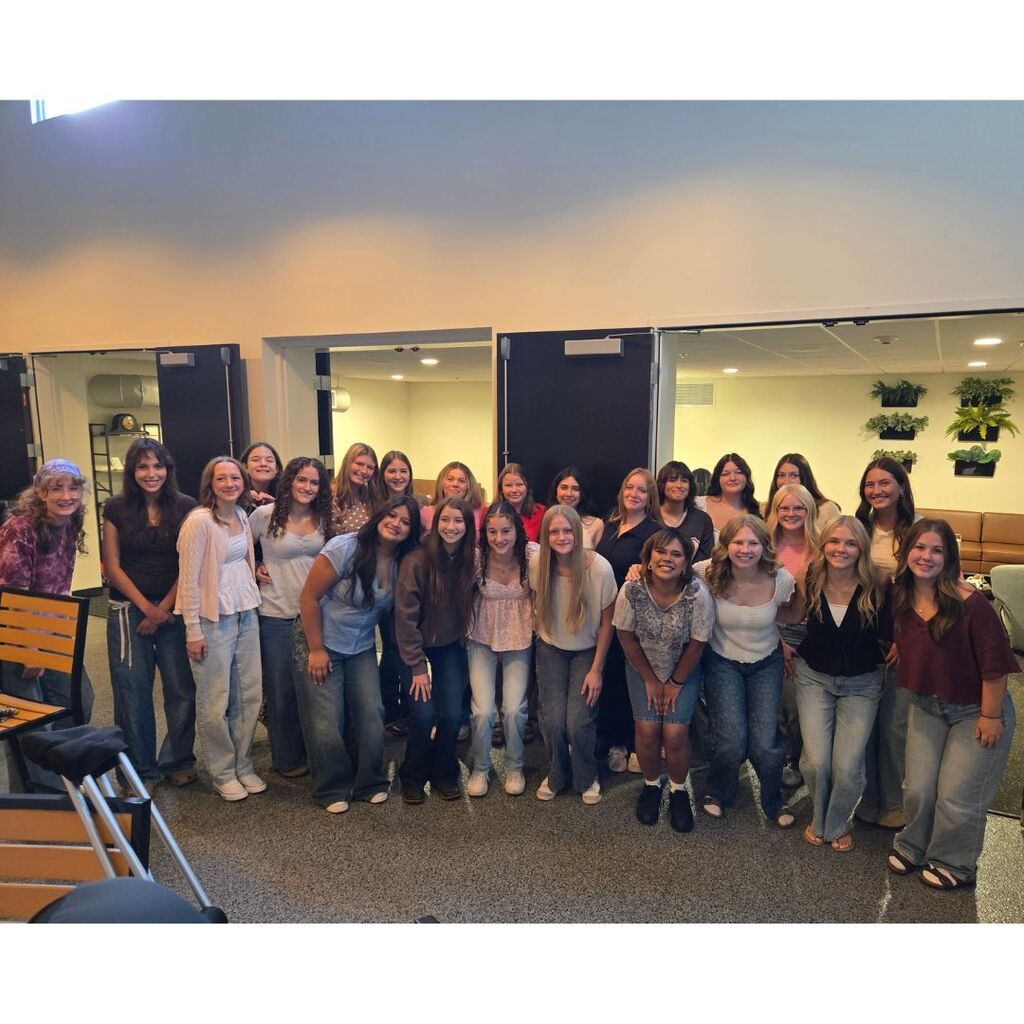 group picture of senior girls