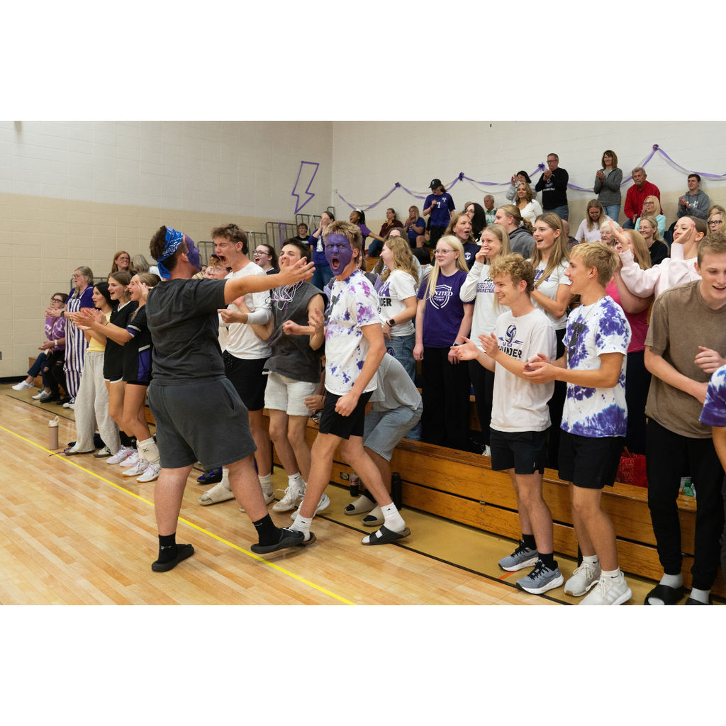 high school girls playing volleyball