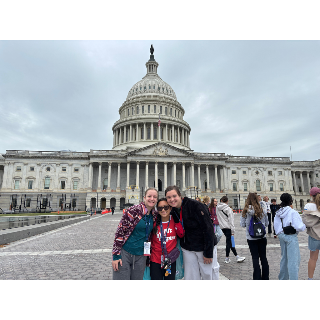 students in front of the nation's capital