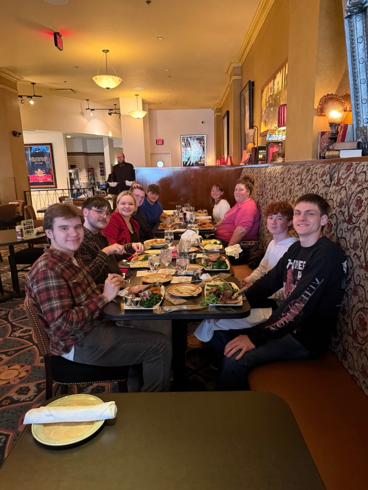 Mrs. Clunen and her 11th grade English class recently traveled to Cleveland, Ohio, for dinner and a show at Playhouse Square.
