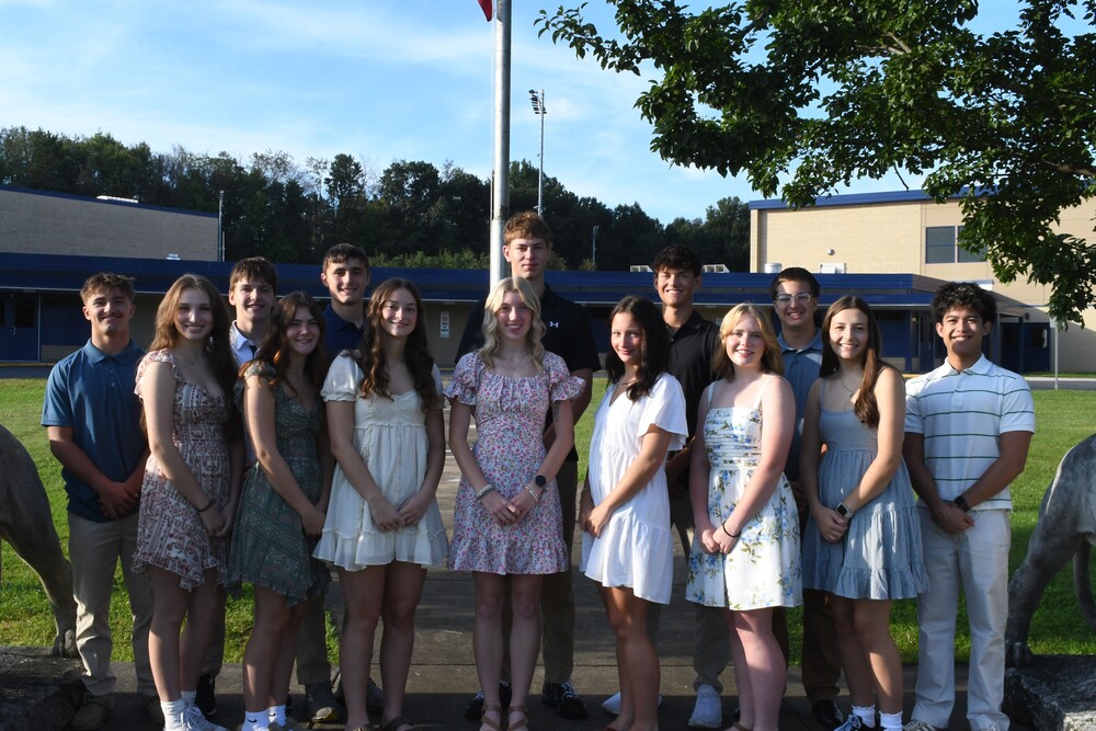 Homecoming and Gnimocemoh Court