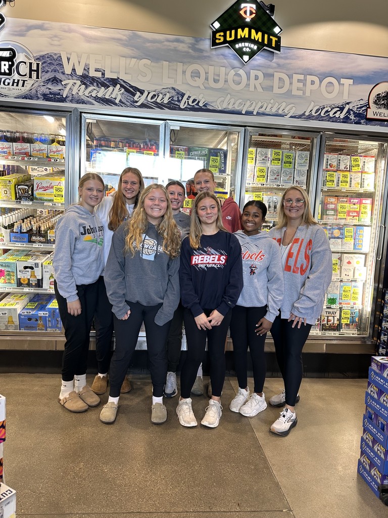 We are United students participated in "Sticker Shock" on Friday morning. This event helps to spread the message about alcohol safety and remind community members not to buy alcohol for minors! Thank you for keeping our youth safe!