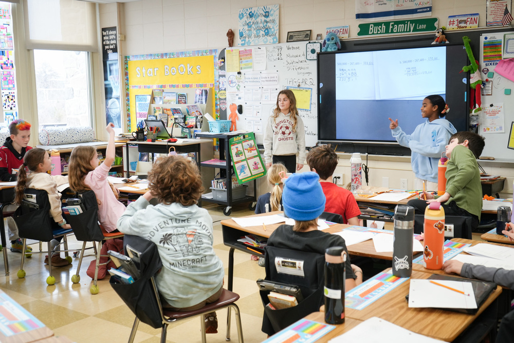 students teach the class