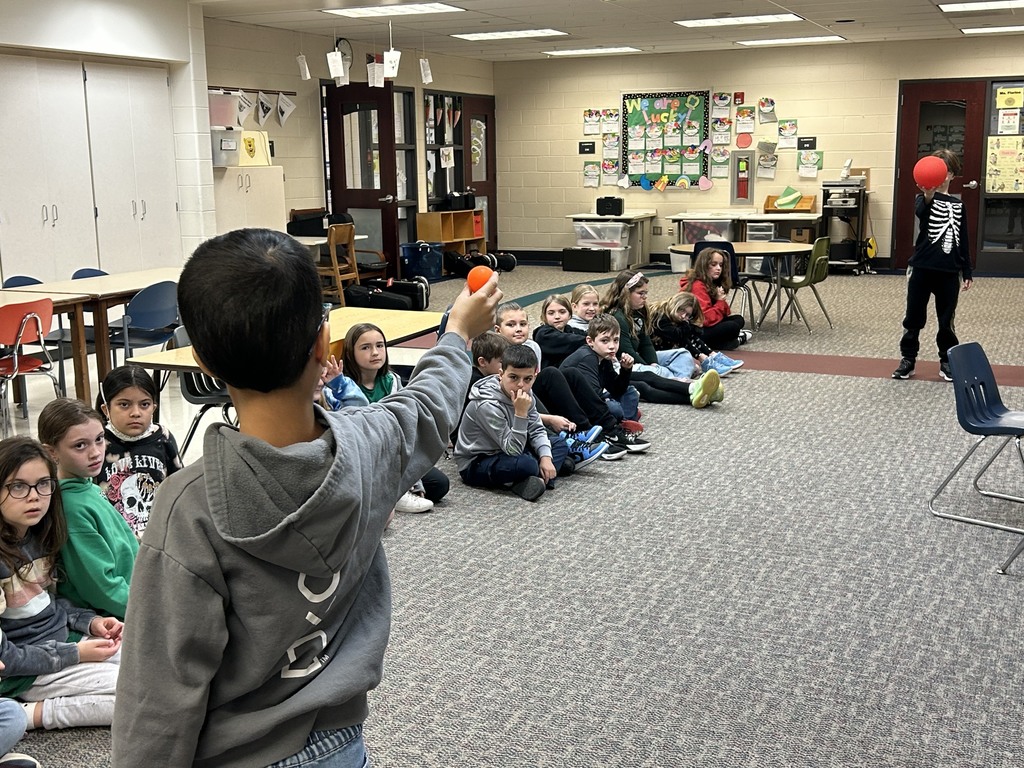 Students learning about the Solar Eclipse