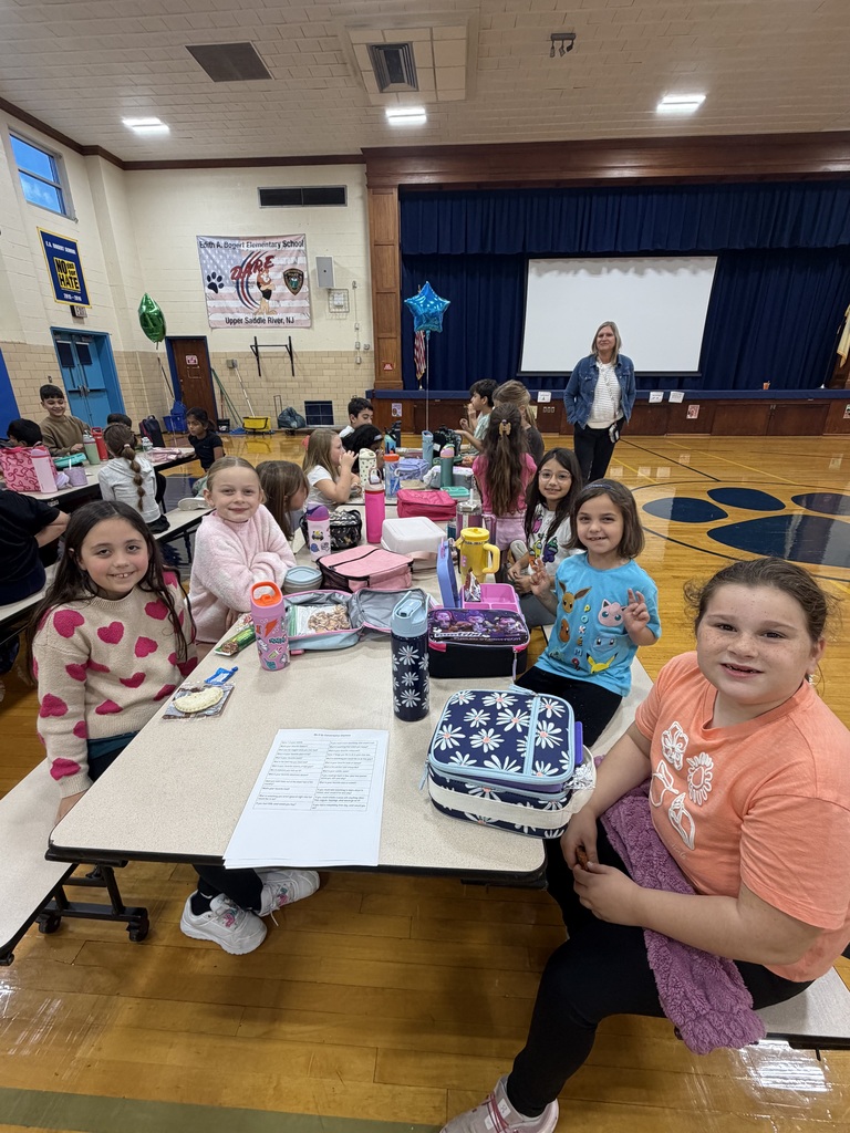 Students celebrate mix it up lunch.