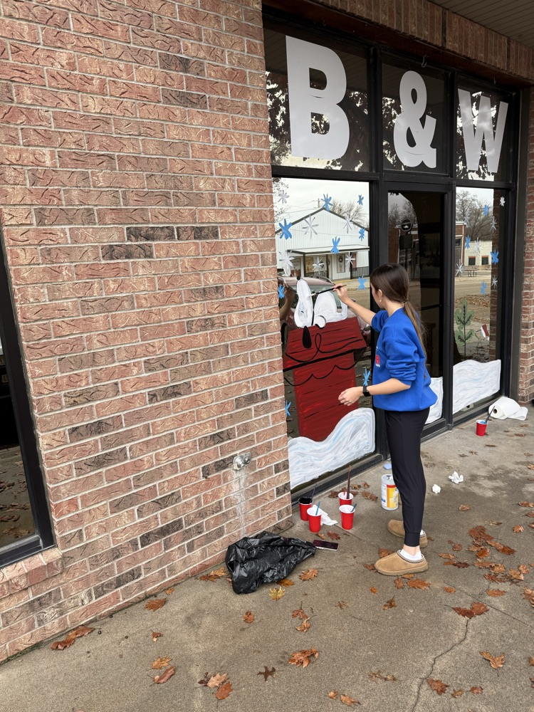 Thankfully the rain held off so these artists could spread some holiday cheer!