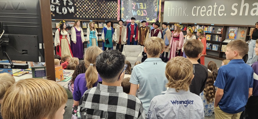 Madz sing for SESES