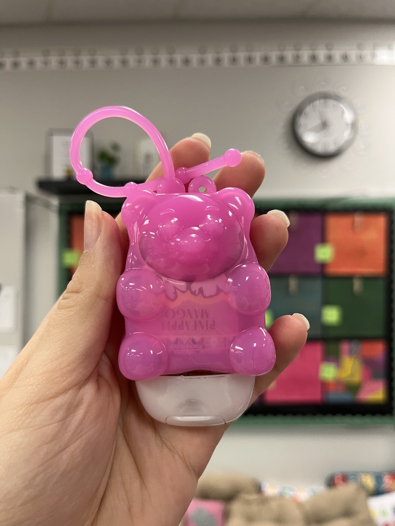 Miss Shandi always shares her hand sanitizer with everyone in Mrs. Westhoff’s class. Today she surprised us by bringing every kid their own hand sanitizer and holder! We have AWESOME paras!!