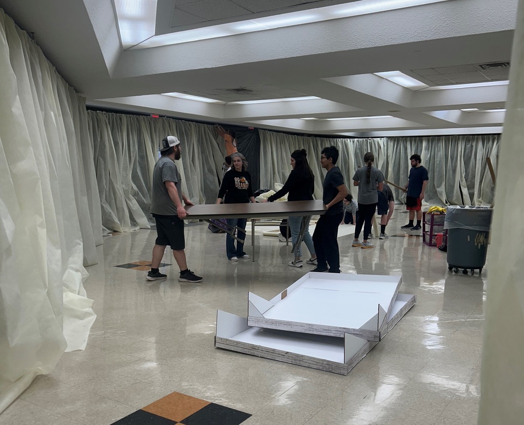 Prom Decorating 4