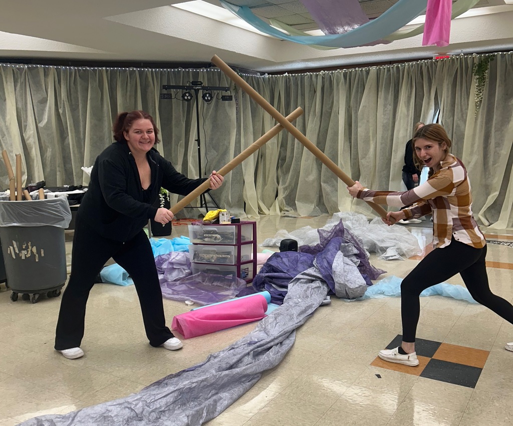 Prom Decorating 5
