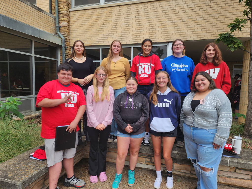 Choir Students group photo after lunch