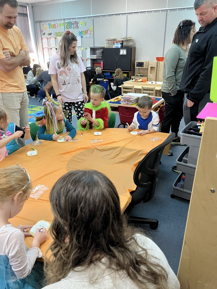 decorating pumpkin cookies 