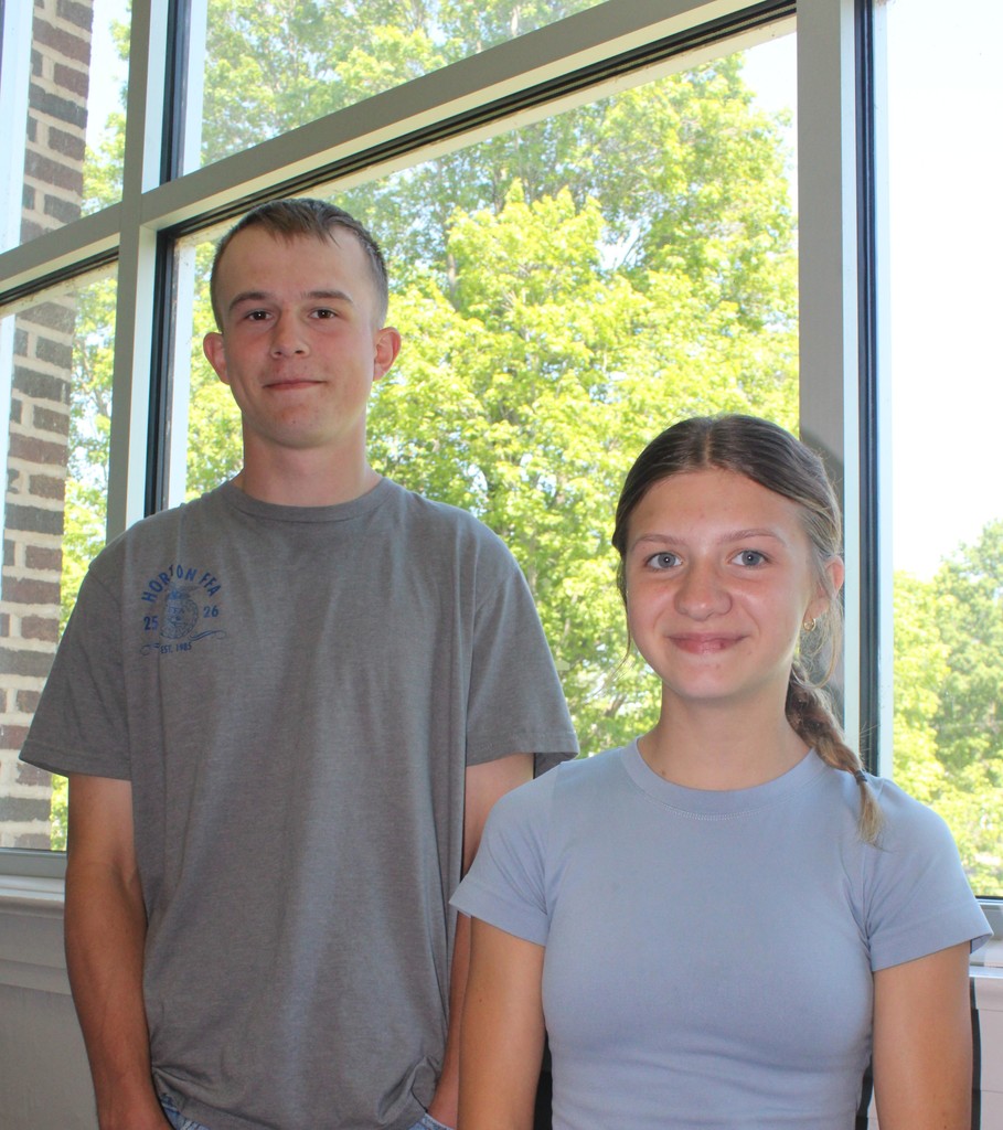 HHS students competed successfully at state in the KSPA (Kansas Scholastic Press Association) competition. Freshman Emma Sampson won 2nd place in sports feature photography and 4th place in academic photography. Senior Cooper Strube won 4th place in feature writing. 
