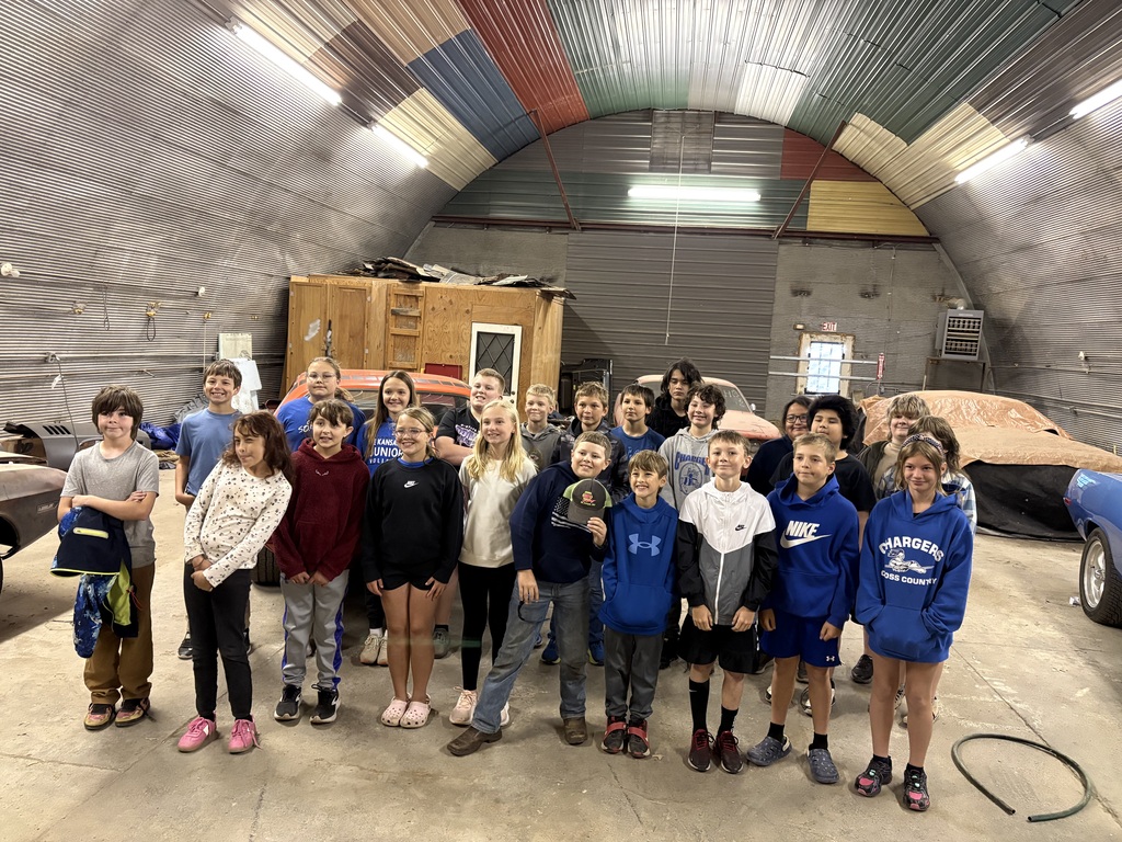 5th Grade walking field trip to Hoodstock Classics, Inc