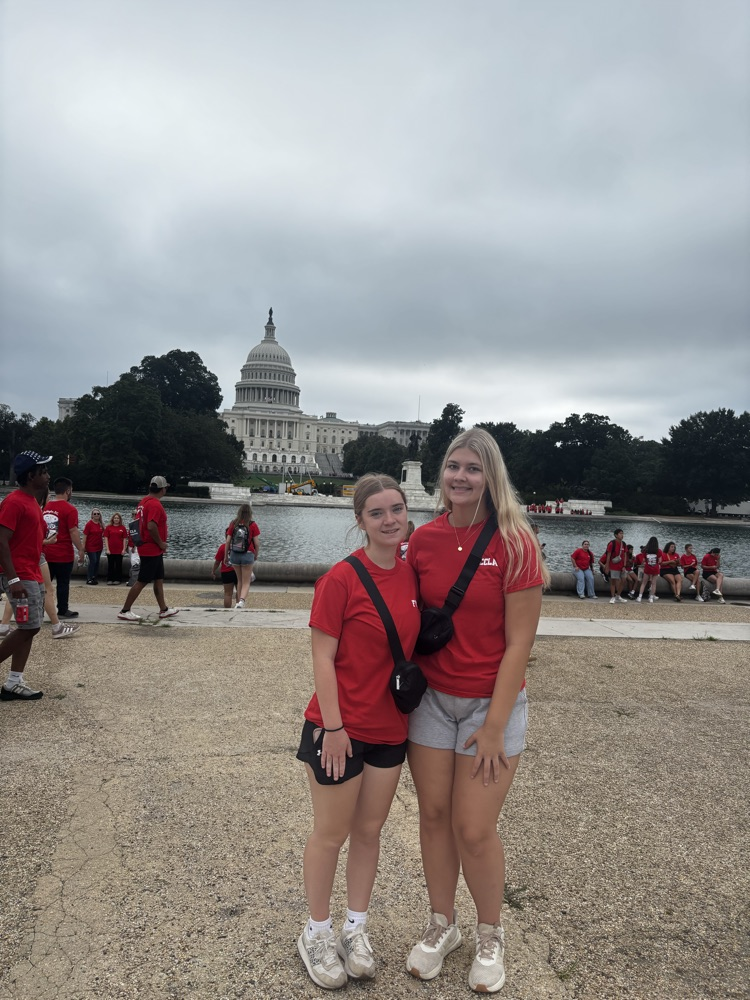 The 2026 FCCLA National Conference is in the books. Congratulations to Emaleigh for receiving a Silver medal in the Teach or Train star event. We were able to get some site seeing in, meet new people, and learn throughout our trip!!