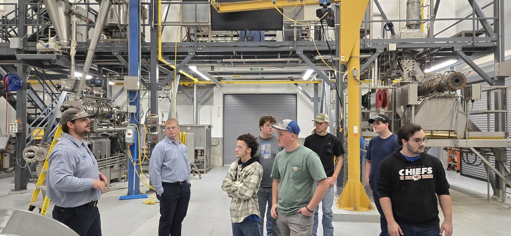 Sabetha Manufacturing day tour, HHS students