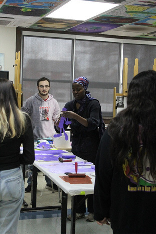 Horton High School Art Program Receives KCAIC and NEA  Visiting Artist Grant
