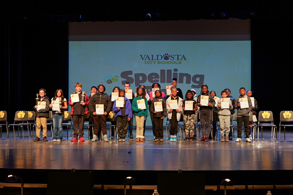 Group photo of all spelling bee participants