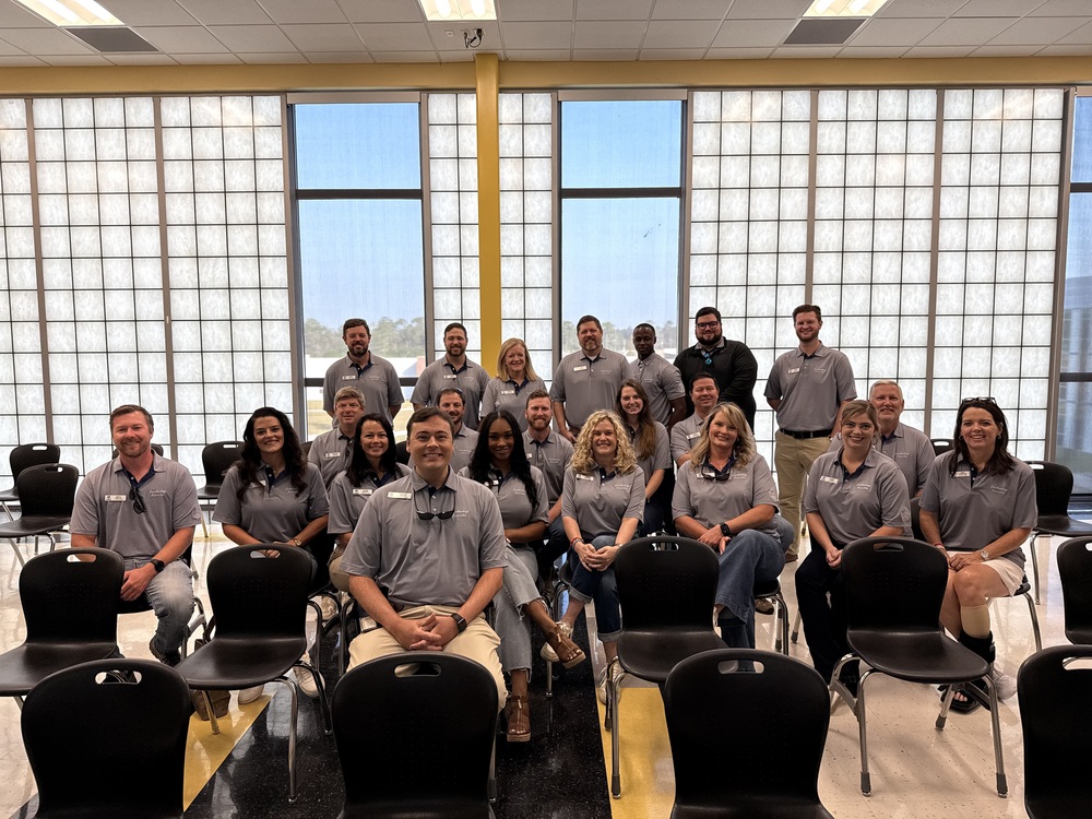 Group photo of Leadership Lowndes participants
