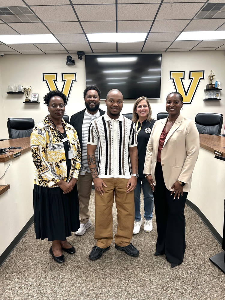 Group photo with donor