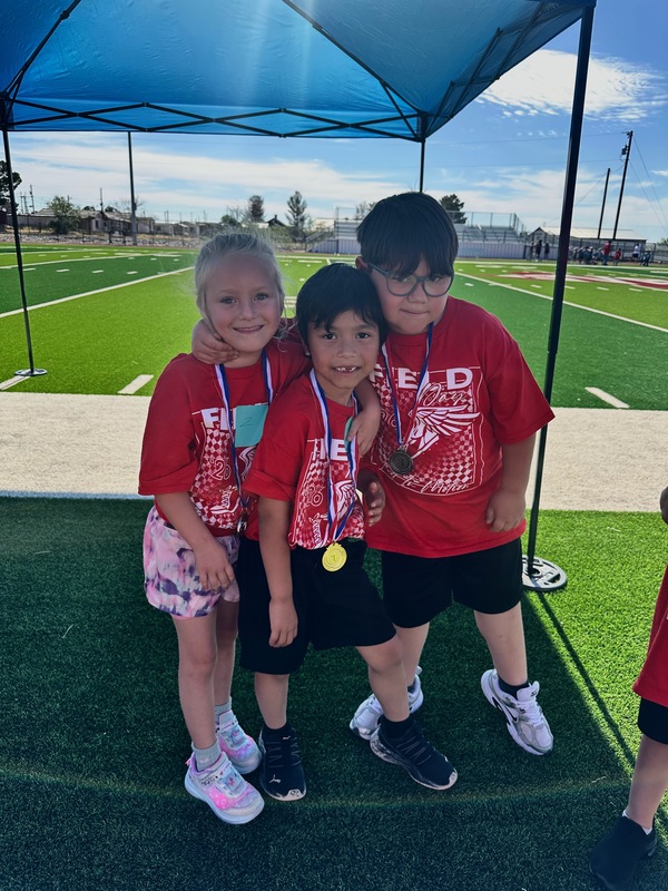 Kinder Champs