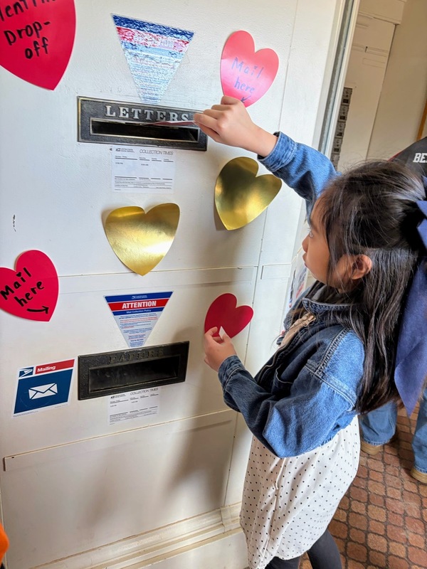 Aliyay sending some love