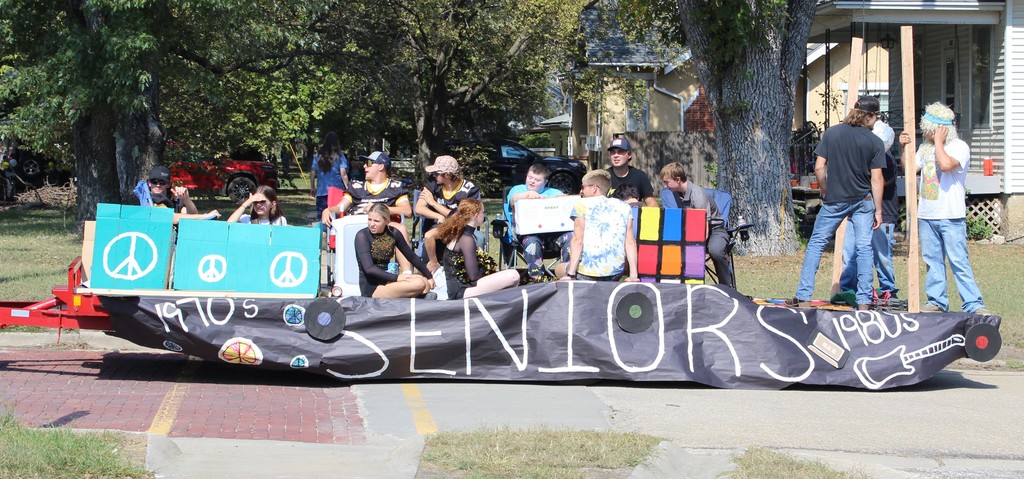 Senior Parade Float