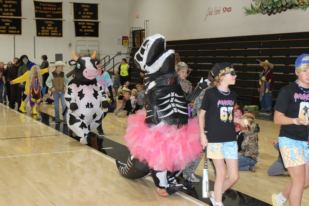 6th Grade Parade