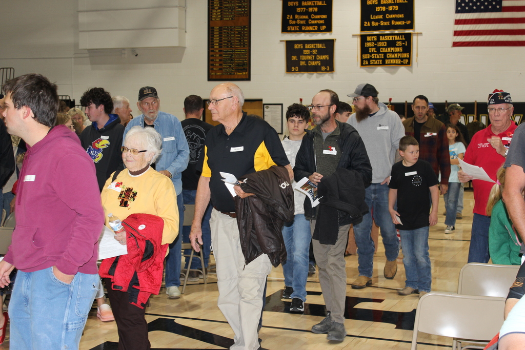 Veterans entering the gym
