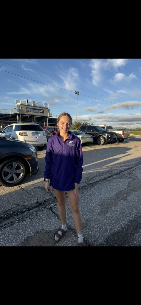 Emma Warders sets a SCHOOL RECORD in the 5k!
