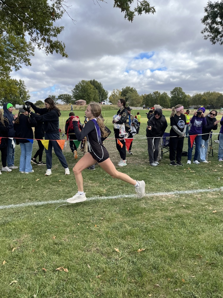 Emma Warders fighting all the way to the end of a very impressive race