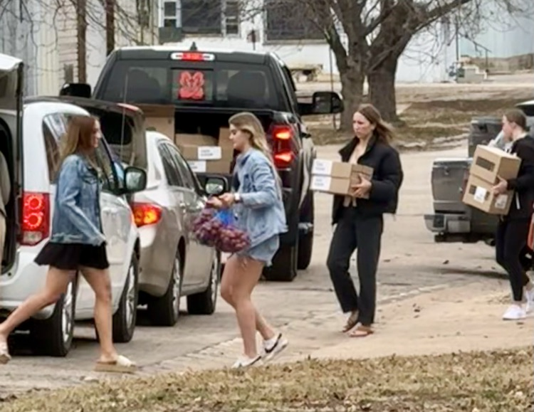 coach and lady mustangs