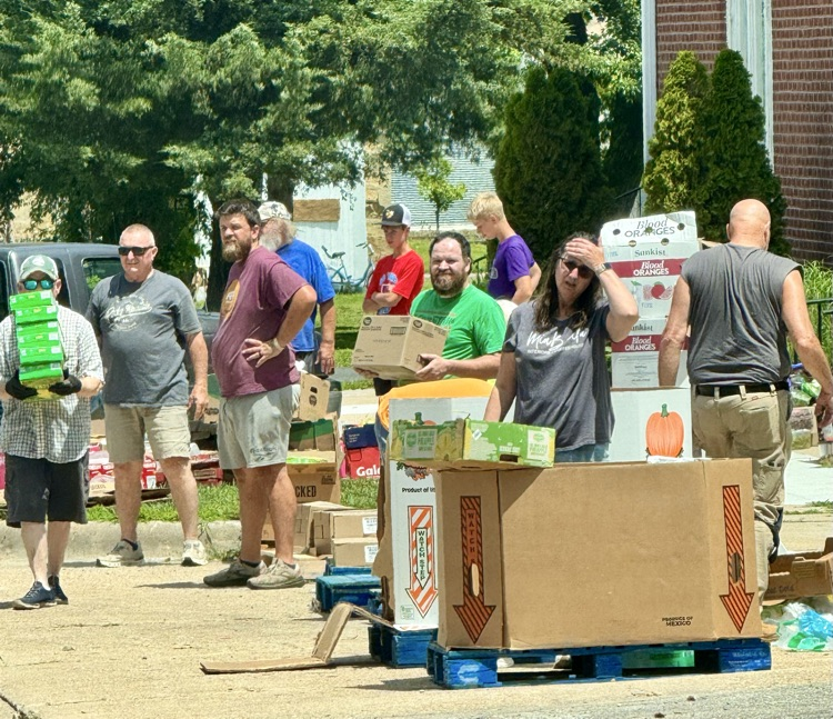 volunteers harvesters