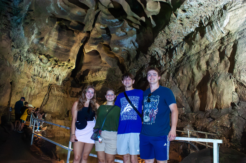 Cascade Caverns