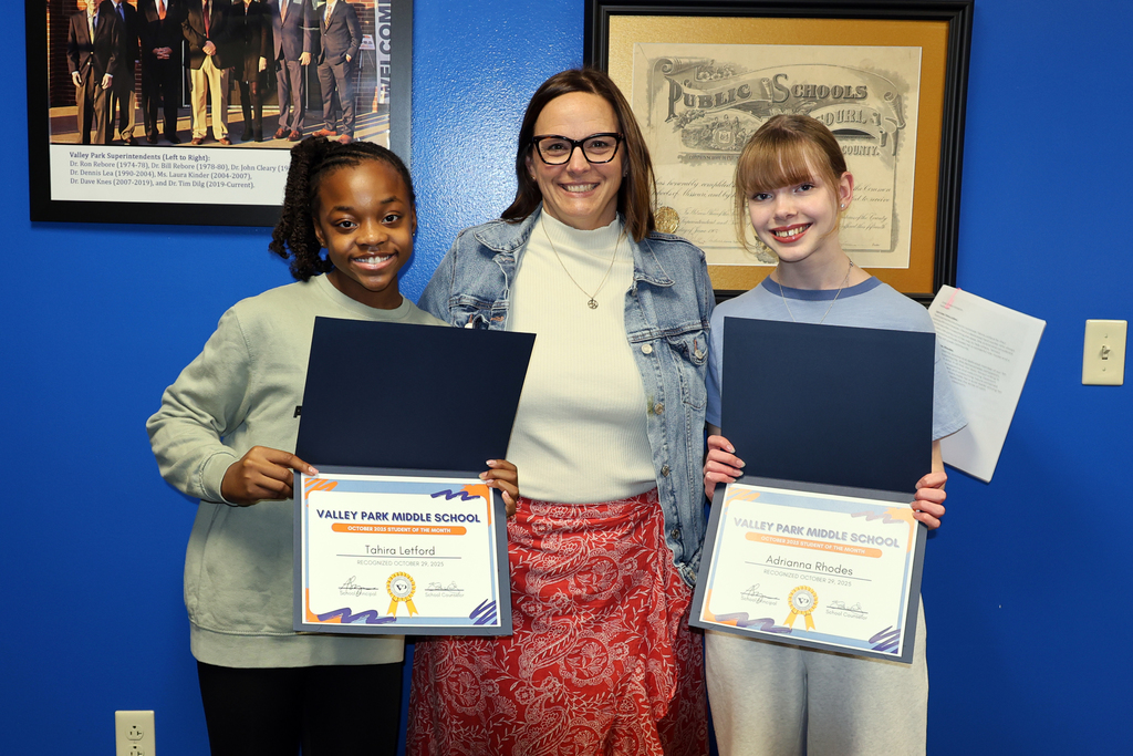 We had plenty to cheer about at last night’s Board of Education meeting! 🎉 From celebrating our Athletes of the Month, Jayden Woensdregt and Kate Miller, to recognizing our VIP Students of VPMS, Tahira Letford and Adrianna Rhodes — the night was full of Hawk Pride! 💙🧡 #VPPride #OneCommunity