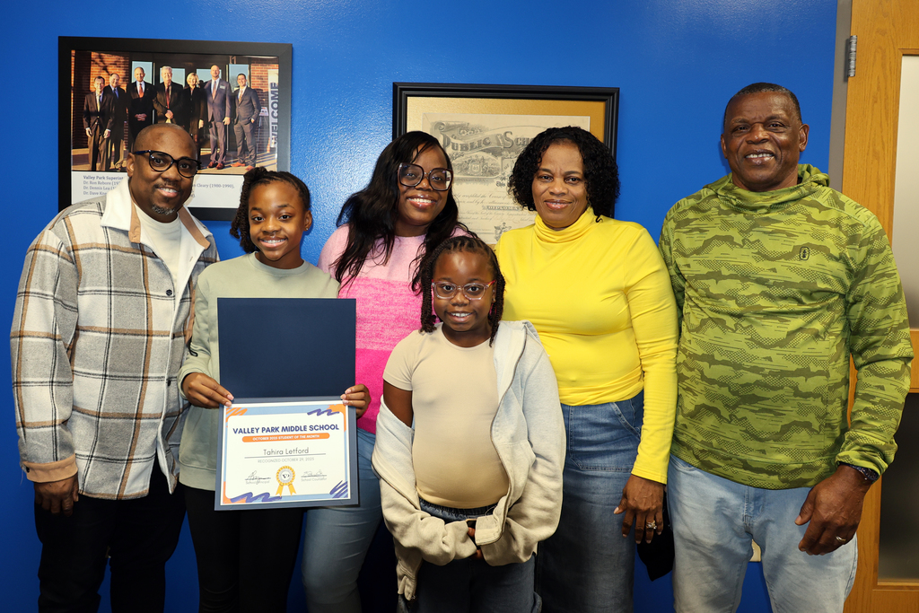 We had plenty to cheer about at last night’s Board of Education meeting! 🎉 From celebrating our Athletes of the Month, Jayden Woensdregt and Kate Miller, to recognizing our VIP Students of VPMS, Tahira Letford and Adrianna Rhodes — the night was full of Hawk Pride! 💙🧡 #VPPride #OneCommunity