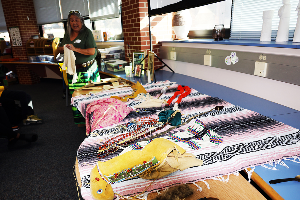 🪶 In honor of Native American Heritage Month, we’re honored to welcome a special guest from the Kiowa Nation this Friday, November 7! She’ll share stories and insight into Native American history and culture with our high school students in the library throughout the day (except 3rd hour). Staff are warmly invited to stop by during their free time to experience part of her presentation — it’s a rare opportunity to hear directly from an authentic voice and deepen our understanding of Native American heritage. We’re grateful to celebrate this month by learning, listening, and growing together. 💙🧡 #VPPride #OneCommunity