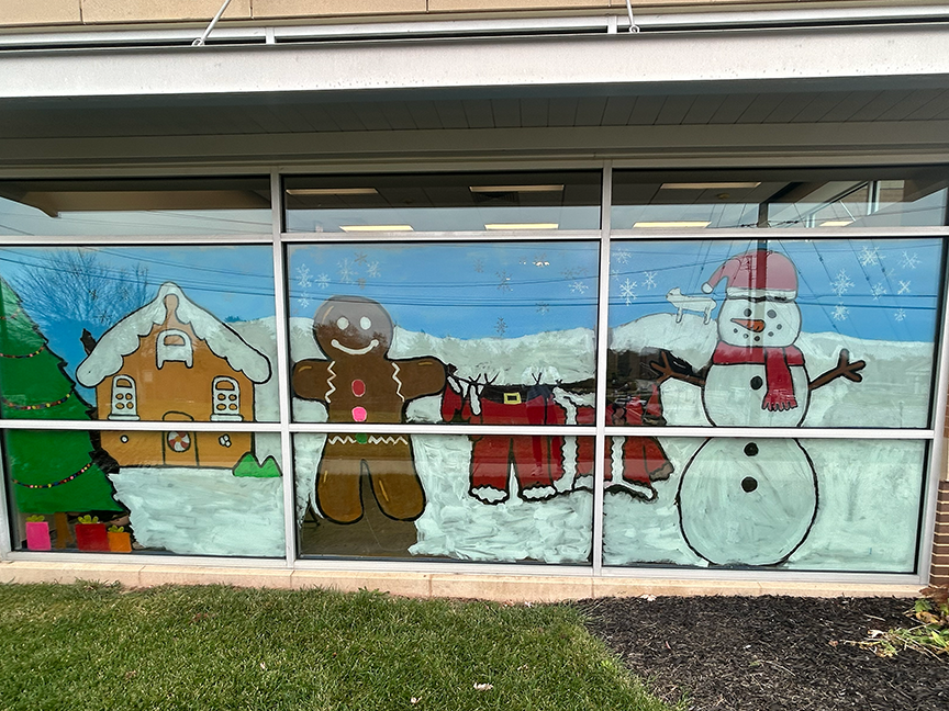 ❄️🎨 Our Art II & Printmaking students took their creativity on the road, painting a Winter Wonderland on the windows at Twin Oaks City Hall! A fun way to share their talent and spread some seasonal magic. 💙🧡 #VPPride #OneCommunity