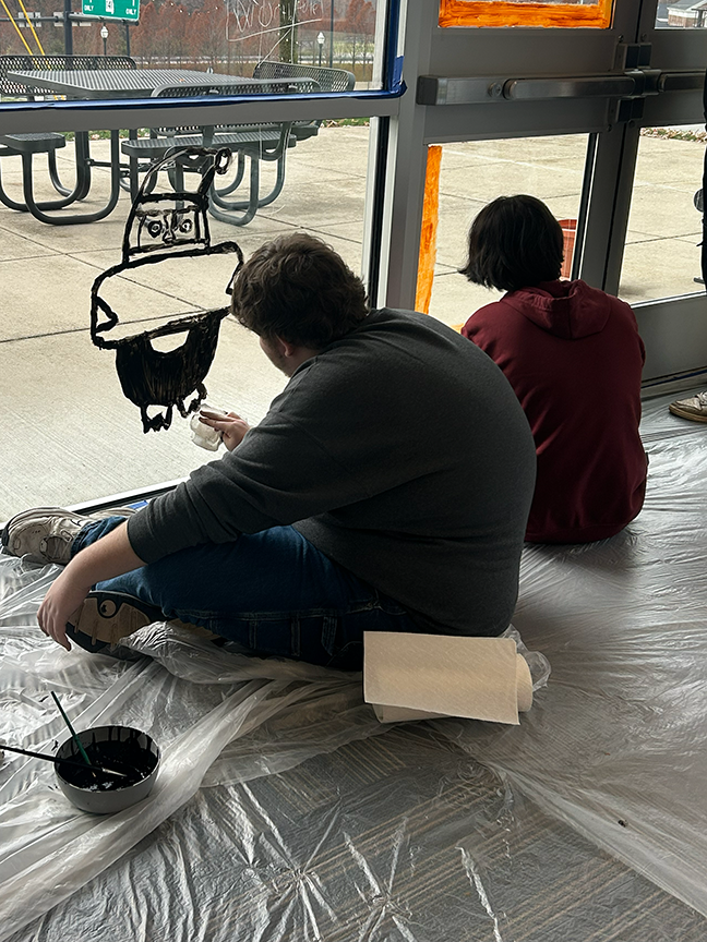 ❄️🎨 Our Art II & Printmaking students took their creativity on the road, painting a Winter Wonderland on the windows at Twin Oaks City Hall! A fun way to share their talent and spread some seasonal magic. 💙🧡 #VPPride #OneCommunity