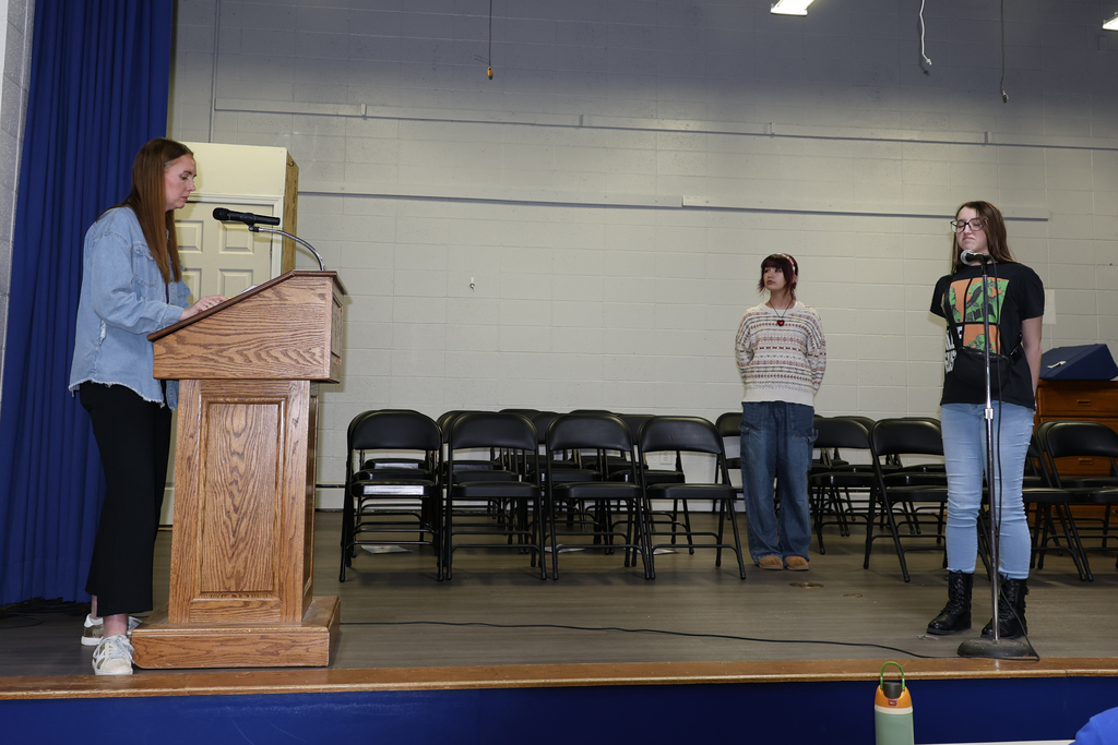 🐝✨ Congrats to our Middle School Spelling Bee winners!  🥇 Bella Ermer took 1st place by correctly spelling “chartreuse” 🥈 Ava Greenwood earned 2nd place with an amazing finish  We’re so proud of both of you for your hard work and confidence on stage! 💙🧡 #VPPride #OneCommunity