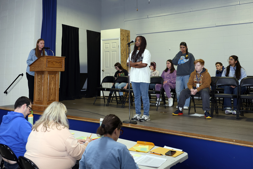 🐝✨ Congrats to our Middle School Spelling Bee winners!  🥇 Bella Ermer took 1st place by correctly spelling “chartreuse” 🥈 Ava Greenwood earned 2nd place with an amazing finish  We’re so proud of both of you for your hard work and confidence on stage! 💙🧡 #VPPride #OneCommunity