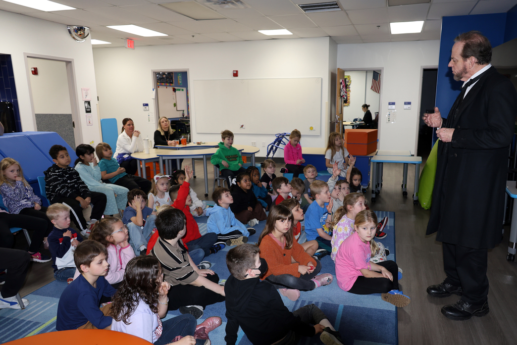 Our 1st graders had a very special visitor today… President Abraham Lincoln stopped by the classroom! 🎩 Students learned about leadership, honesty and what life was like in the 1800s straight from “Honest Abe” himself. There were great questions and big smiles by students and teachers! Learning history by bringing it to life makes it stick in the best way. 💙🧡 #VPPride