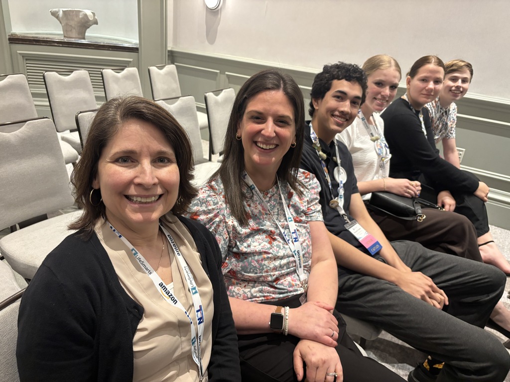 Huge congratulations to our FCCLA LifeSmarts team! 🎉 They are moving on to the Sweet 16 round at the LifeSmarts National Championship and are currently ranked 5th in the nation! We are so proud of their hard work, knowledge and incredible performance on the national stage. Way to represent Valley Park! 💙🧡 #VPPride #LimitlessLearning