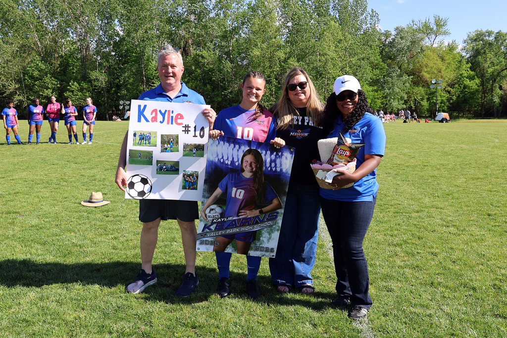 Celebrated our senior athletes in Track, Golf & Girls Soccer last night! 🎉 Congrats Naomi, Moxie, Steven, Peyton, Leah, Allison, Aubrey & Kaylie. Proud of you and excited for what’s ahead! 💪 #VPPride #GoHawks