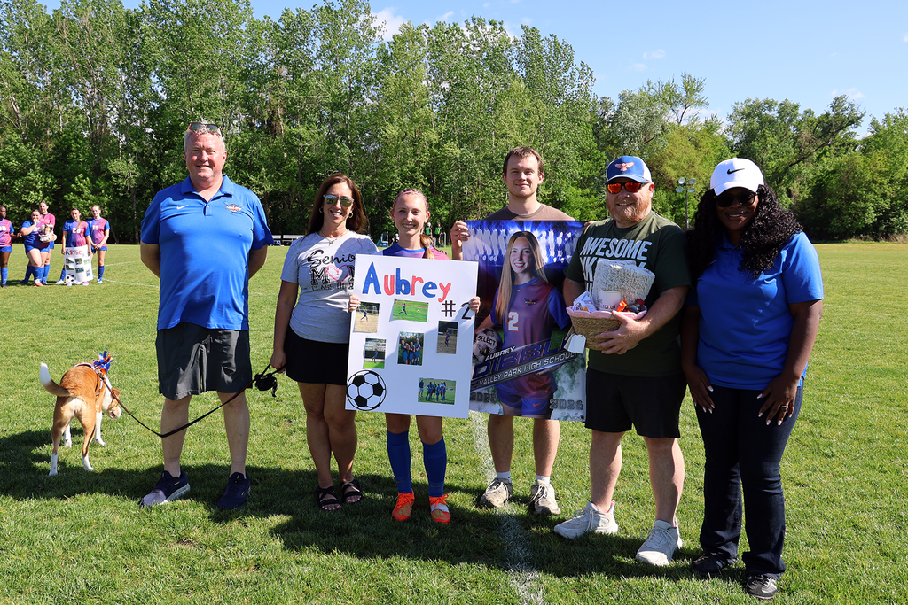 Celebrated our senior athletes in Track, Golf & Girls Soccer last night! 🎉 Congrats Naomi, Moxie, Steven, Peyton, Leah, Allison, Aubrey & Kaylie. Proud of you and excited for what’s ahead! 💪 #VPPride #GoHawks