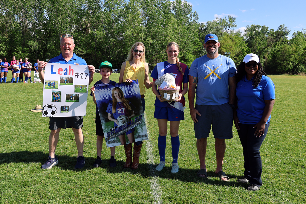 Celebrated our senior athletes in Track, Golf & Girls Soccer last night! 🎉 Congrats Naomi, Moxie, Steven, Peyton, Leah, Allison, Aubrey & Kaylie. Proud of you and excited for what’s ahead! 💪 #VPPride #GoHawks
