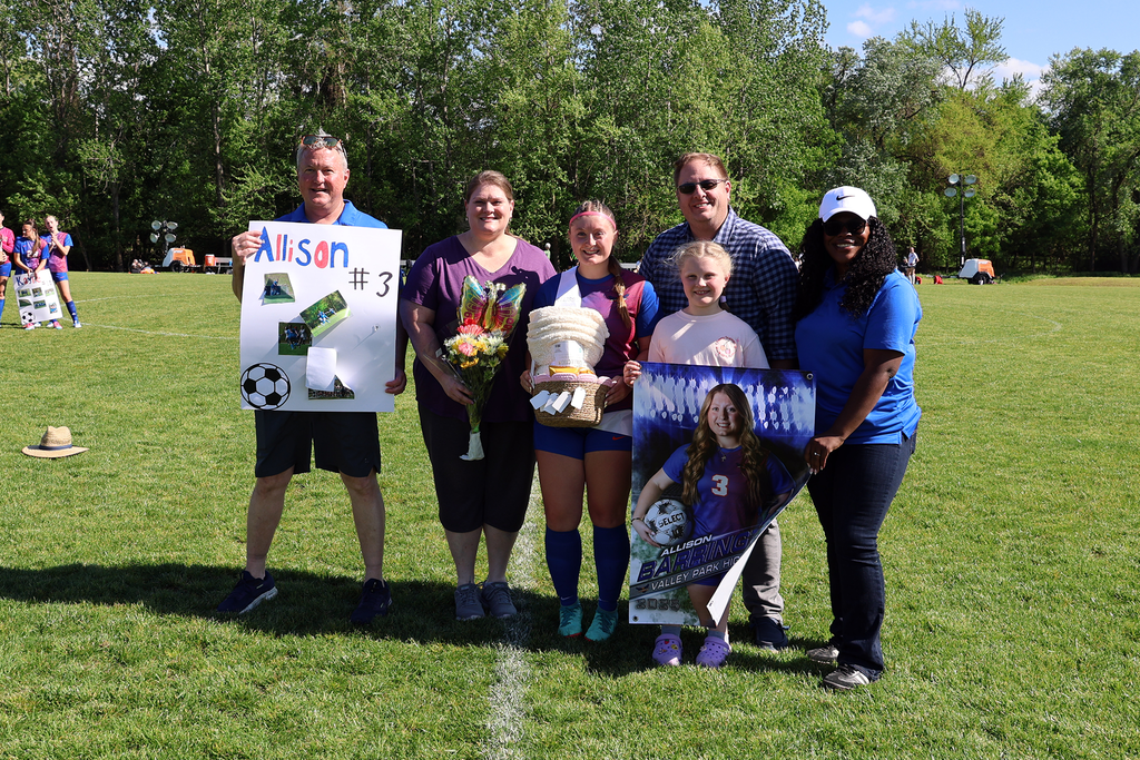 Celebrated our senior athletes in Track, Golf & Girls Soccer last night! 🎉 Congrats Naomi, Moxie, Steven, Peyton, Leah, Allison, Aubrey & Kaylie. Proud of you and excited for what’s ahead! 💪 #VPPride #GoHawks
