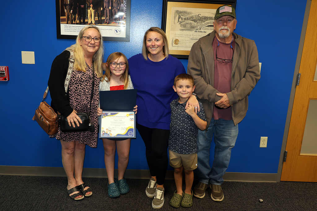 Last night’s BOE meeting gave us plenty to celebrate! 🎉 We recognized Athletes of the Month Matthew Bell & Zynell Childs, honored VPES VIP Students Tallulah, Peyton & Bentley, and celebrated our award-winning secondary choirs. Congrats to all! 💙🧡 #VPPride #OneCommunity