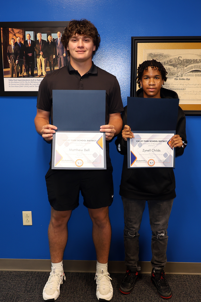 Last night’s BOE meeting gave us plenty to celebrate! 🎉 We recognized Athletes of the Month Matthew Bell & Zynell Childs, honored VPES VIP Students Tallulah, Peyton & Bentley, and celebrated our award-winning secondary choirs. Congrats to all! 💙🧡 #VPPride #OneCommunity